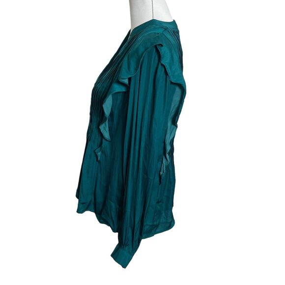 Welcome to my closet! - Picture 5 of 13